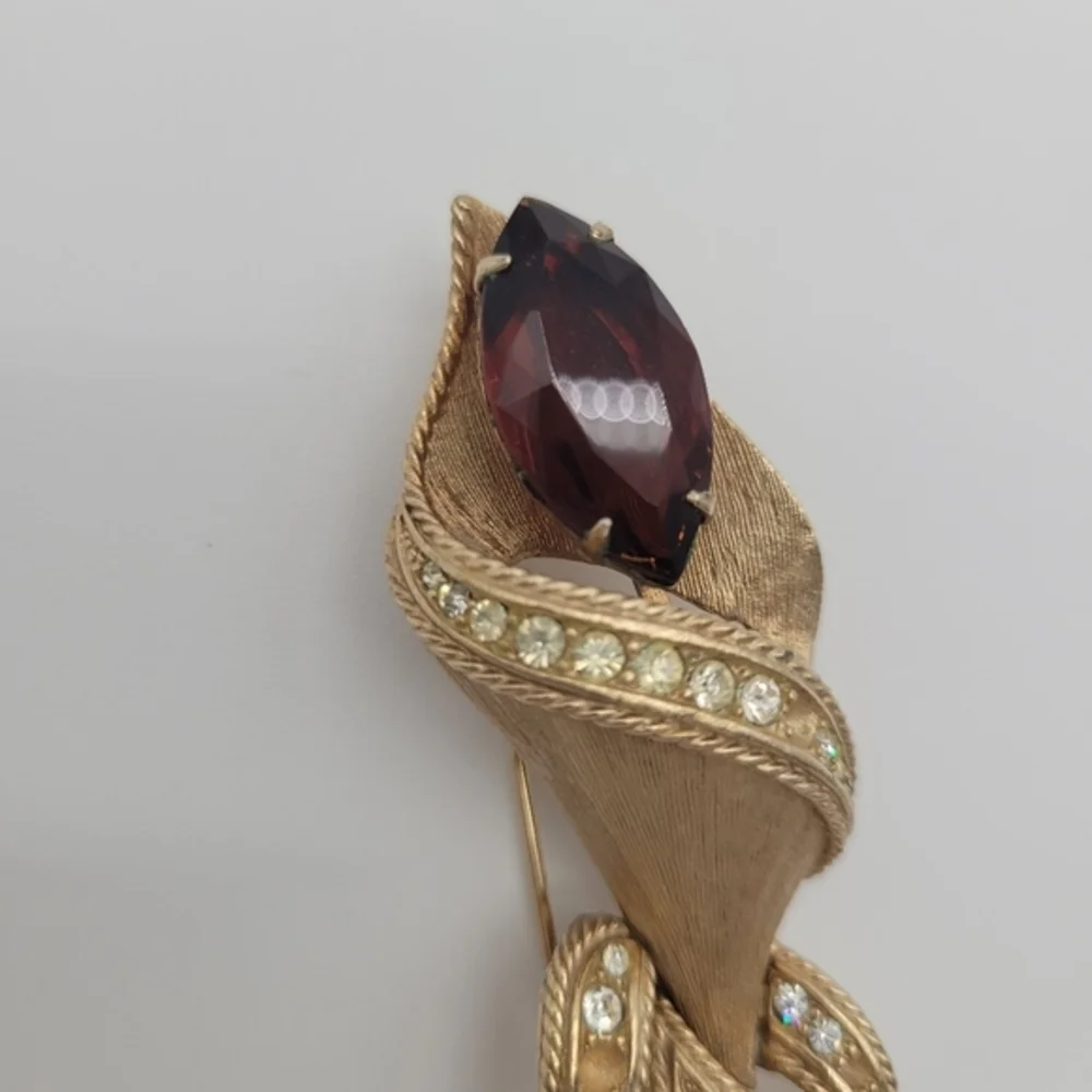 Vintage 1950'sSarah Coventry Calla Lily Topaz & Goldtone‎ Brooch